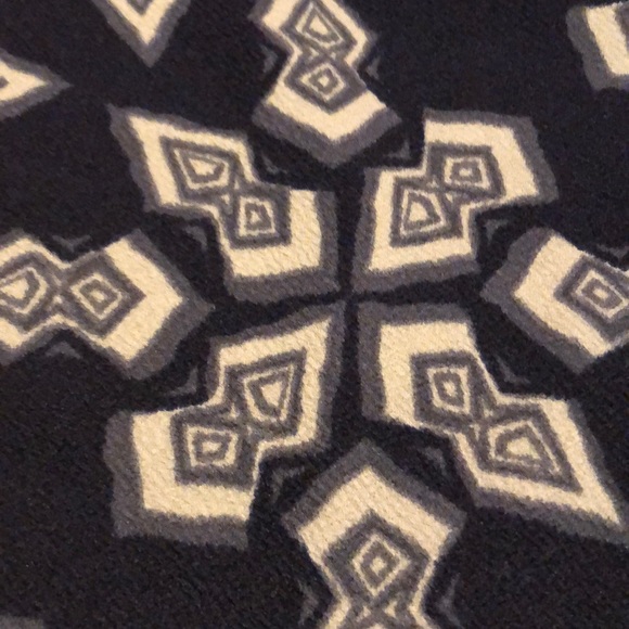 NEW LuLaRoe Cassie Skirt - Picture 4 of 7